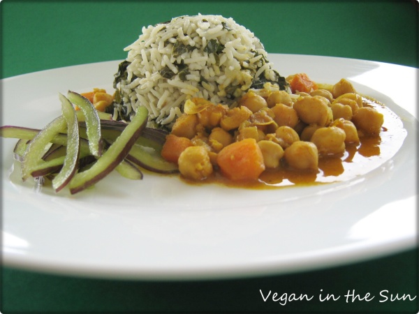 Spinach Rice and Chickpea Curry